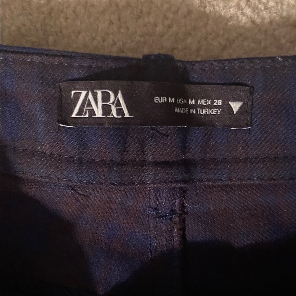Zara size medium plaid pants cargo pockets and tie belt - Picture 4 of 6
